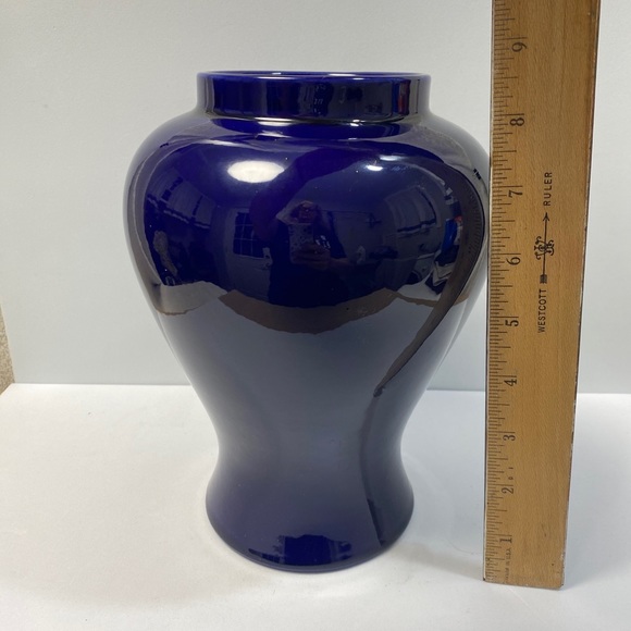 Vintage Cobalt Blue Haegar Art Deco Vase  1987 Bottom Tag # 4090  9 inch tall - Picture 3 of 13